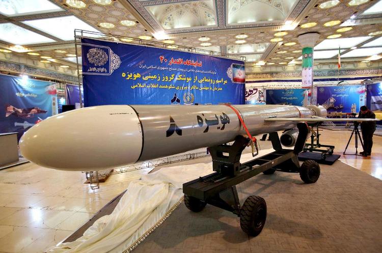 фото Middle East Online Іран презентував нову крилату ракету на 1300 км радіусу дії