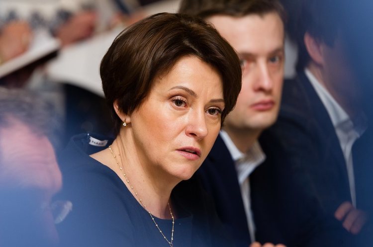 Ніна Южаніна Процедуру розмитнення «євроблях» щоденно проходить до 4500 автівок – Южаніна