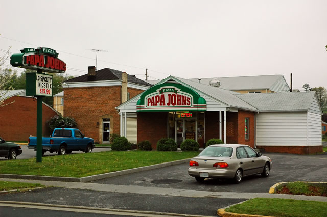 Акції Papa John`s зросли на тлі інвестицій у $250 млн та зміні глави ради директорів Акції Papa John`s зросли на тлі інвестицій у $250 млн та зміні глави ради директорів