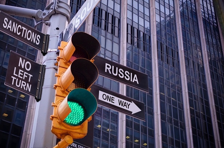 фото Shutterstock ЄС приготував санкції для 8 росіян за агресію проти України в Керченській протоці – Bloomberg
