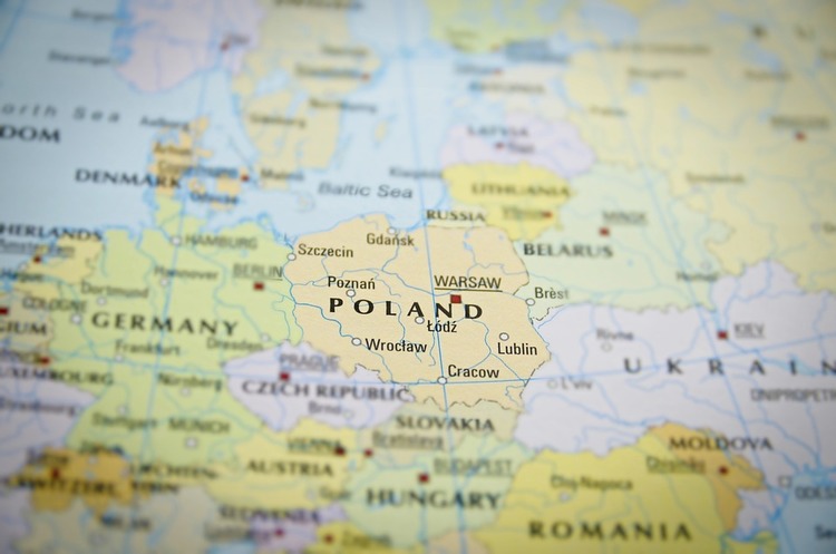 Мінськ та Варшава готові обговорити розміщення американської військової бази у Польщі Мінськ та Варшава готові обговорити розміщення американської військової бази у Польщі
