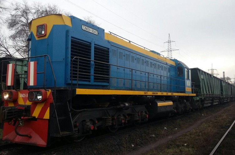 Фото: arcelormittal.com «ArcelorMittal Кривий Ріг» купив локомотив і ставить на тепловозах американські двигуни замість російських