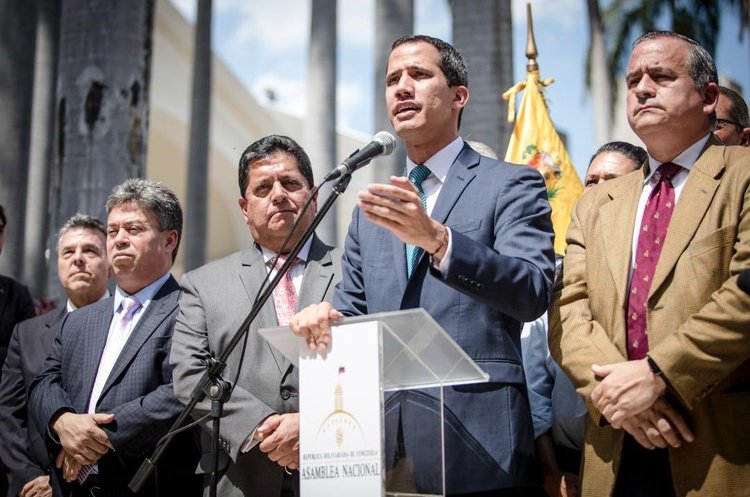 Twitter Juan Guaidó Гуайдо повертається у Венесуелу попри погрози арешту та закликає людей до масових протестів