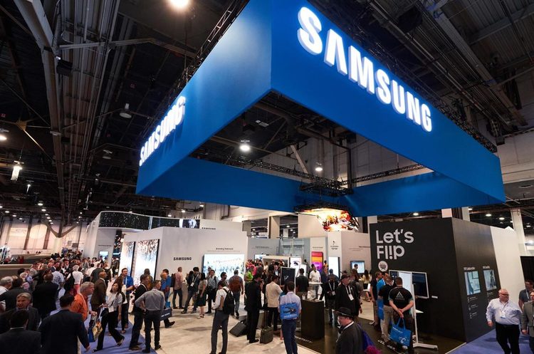 Apple та Google замовили зразки гнучких дисплеїв у Samsung Apple та Google замовили зразки гнучких дисплеїв у Samsung
