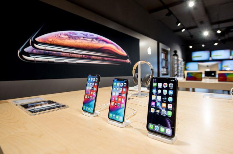 Відкрився найбільший Apple Shop у Києві: вже продано 480 пристроїв Apple Відкрився найбільший Apple Shop у Києві: вже продано 480 пристроїв Apple