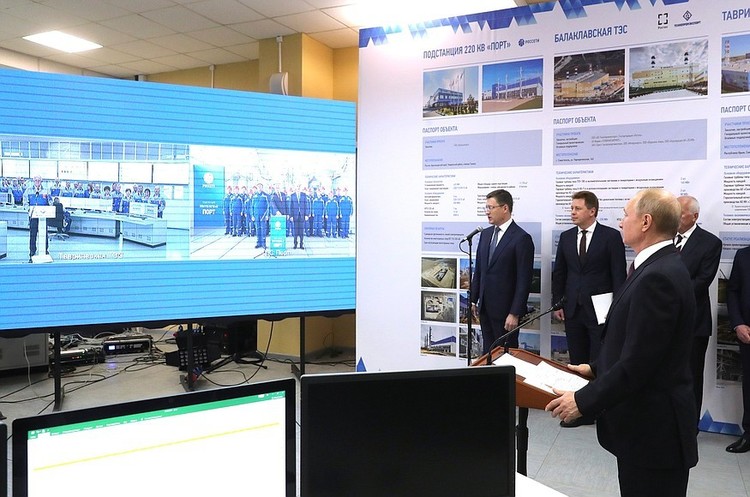 Путін відкрив дві електростанції в Криму з нагоди 5-річчя анексії півострову Росією