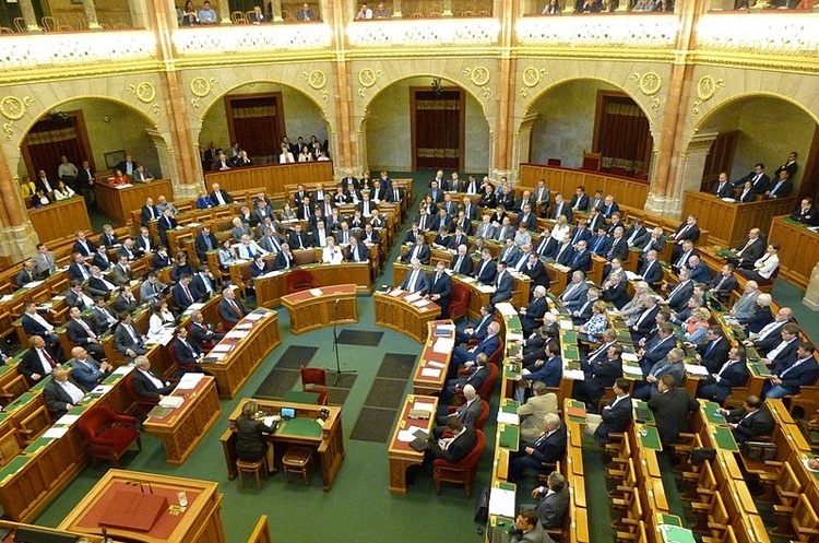фото Wikipedia Партію угорського прем'єра Орбана виключили з найбільшої фракції Європарламенту