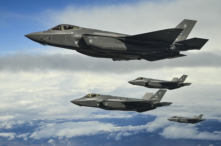 фото Wikipedia США можуть не дати Туреччині винищувачів F-35, якщо вона не відмовиться від російських С-400