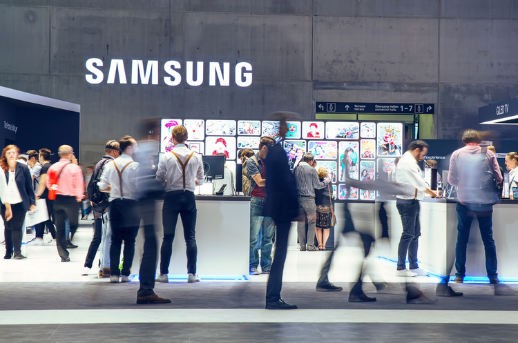 Samsung очікує значного падіння прибутків через зниження попиту на iPhone Samsung очікує значного падіння прибутків через зниження попиту на iPhone