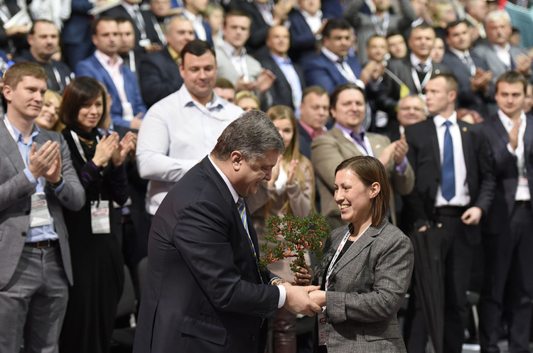 Кандидатська з економіки. Петро Порошенко, БПП та джерела фінансування Кандидатська з економіки. Петро Порошенко, БПП та джерела фінансування