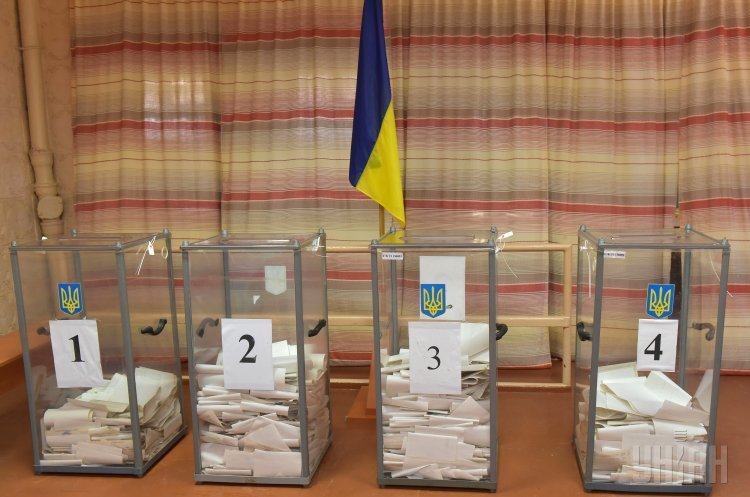 Оновлено: явка виборців станом на 20 годину склала 63,5% - ЦВК Оновлено: явка виборців станом на 20 годину склала 63,5% - ЦВК