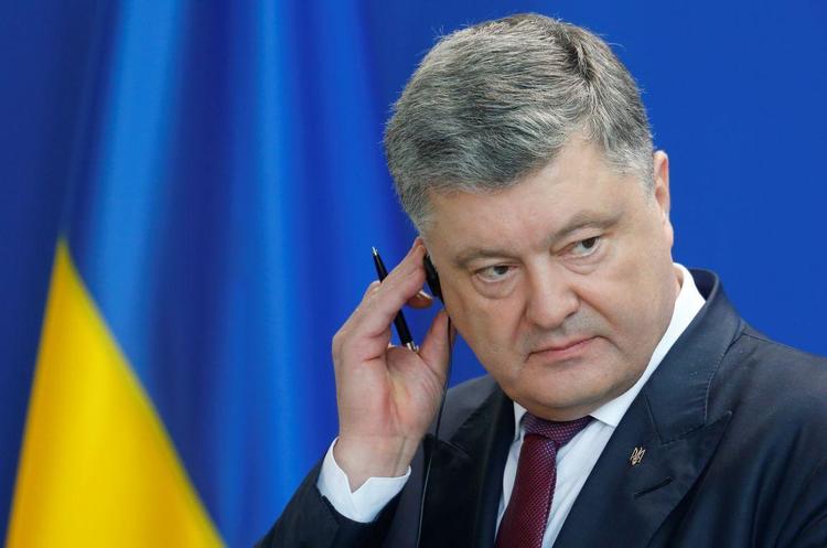 Фото: УНІАН Порошенко підписав закон про підвищення мита на експорт металобрухту