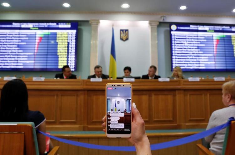 Фото: УНІАН Завтра ЦВК офіційно оголосить результати 1 туру виборів президента України