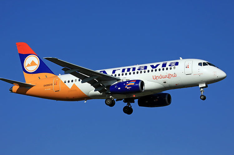 SSJ 100 Найбільший зарубіжний замовник відмовився від додаткових російських літаків SSJ 100