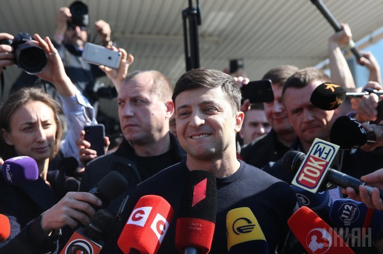 шоумен, кандидат в президенти України Володимир Зеленський Штаб Зеленського надав розширений список своїх експертів