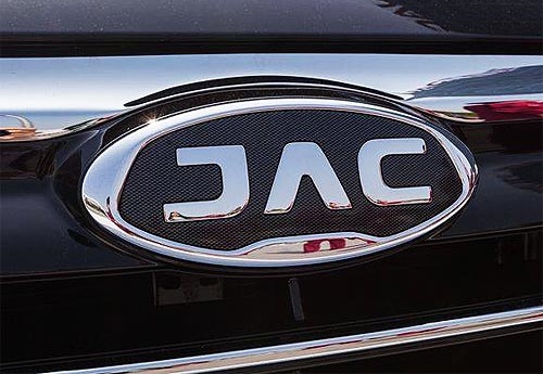 Autoconsulting Volkswagen хоче купити частку китайського гіганта з виробництва електромобілів