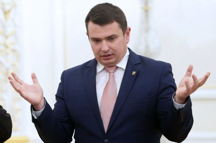 Директор Національного антикорупційного бюро Артем Ситник Держбюро розслідувань відкрило справу щодо глави НАБУ Ситника