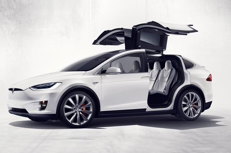 Tesla Model X Crossover Tesla обіцяє запустити сервіс безпілотних таксі у 2020 році