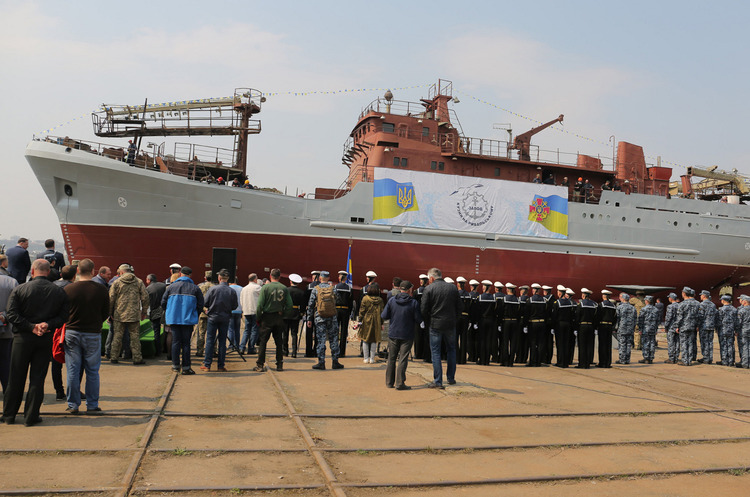 Фото: Міноборони Перший середній розвідувальний корабель ВМС ЗС України спущено на воду (ВІДЕО)
