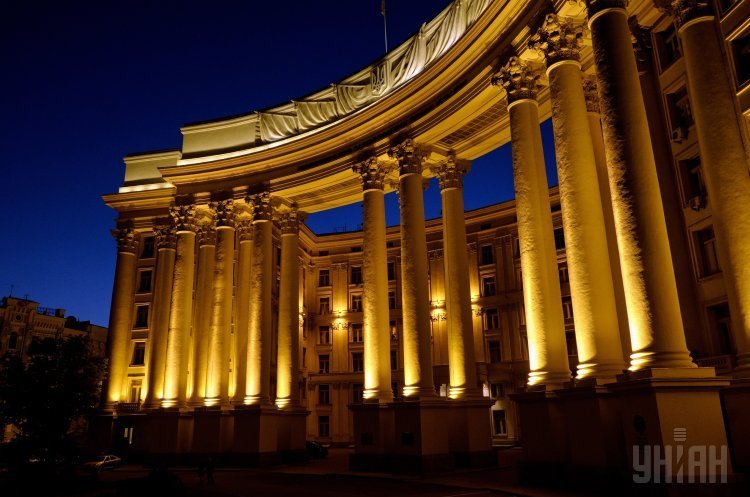 Фото: УНІАН МЗС України відреагувало на оприлюднення російського указу про паспортизацію українців