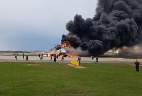 Фото: скріншот/instagram_mikkentosh Оновлено: авікатастрофа Superjet у «Шереметьєво» забрала життя 41 особи (ВІДЕО)