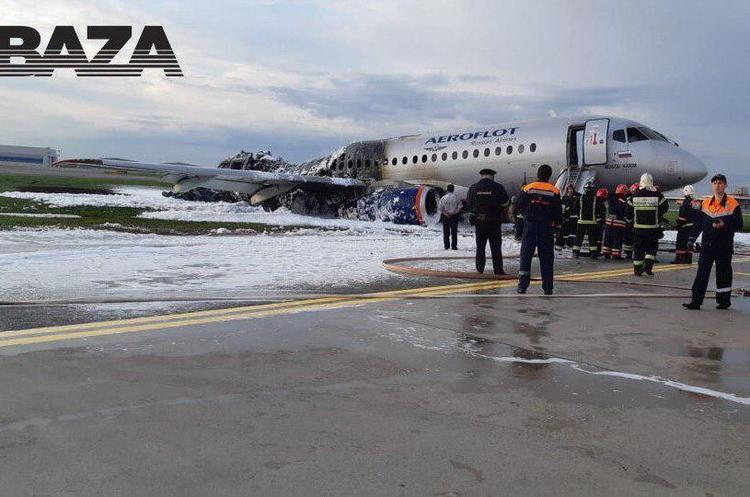 Пілот SSJ-100 розповів подробиці про авіакатастрофу в «Шереметьєво» Пілот SSJ-100 розповів подробиці про авіакатастрофу в «Шереметьєво»