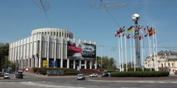 Фото: УНІАН «Український дім» планують реконструювати за 757 млн грн до 2022 року