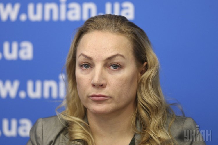 Тетяна Попова Голова комітету Американської торгової палати спростовує наявність кредитних правовідносин з «Райффайзен Банк Аваль»
