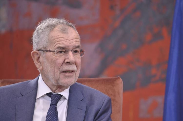 Президент Австрії Александр ван дер Беллен Президент Австрії підтримав дострокові парламетські вибори