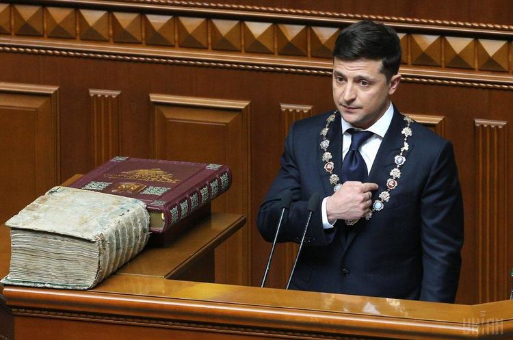 Фото: Уніан Зеленський вніс у Раду свій перший законопроект