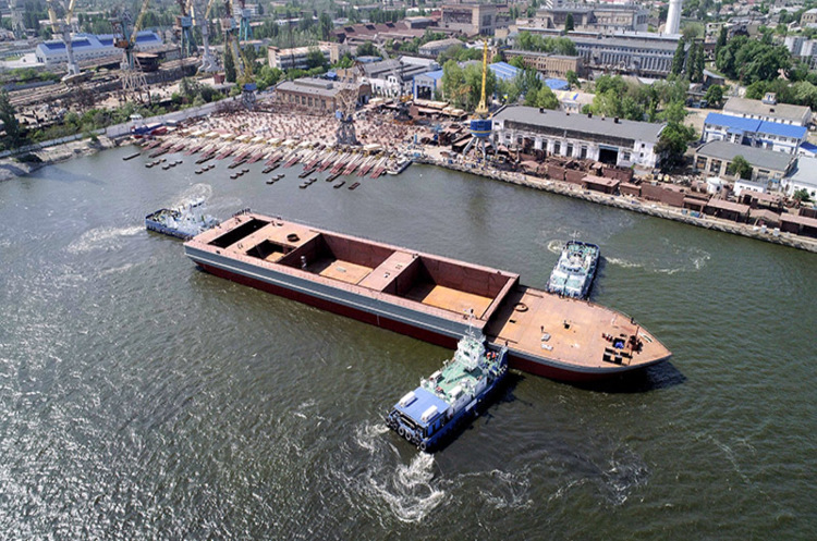 Фото: «Нібулон» «Нібулон» спустив на воду найбільше в історії незалежної України 140-метрове судно (ВІДЕО)