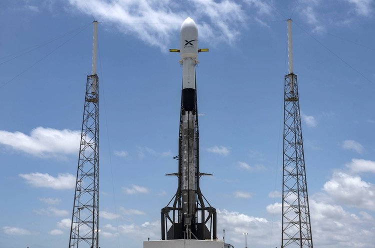 SpaceX відправила на орбіту перших 60 супутників для проекту Starlink SpaceX відправила на орбіту перших 60 супутників для проекту Starlink