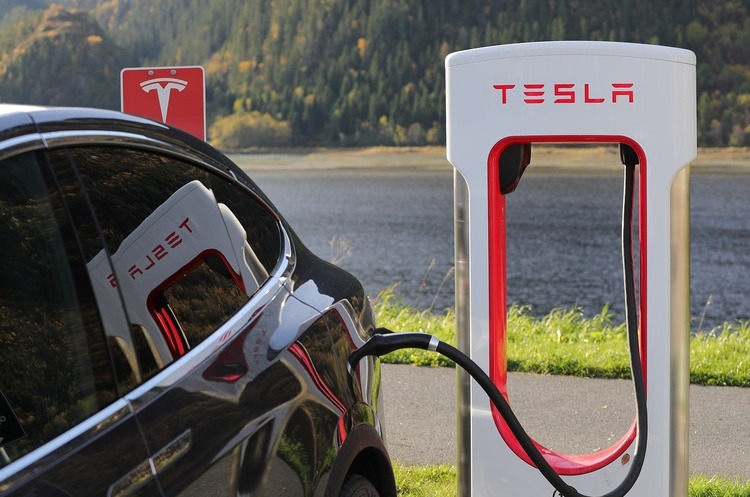 Ілон Маск у 2018 році збільшив свою винагороду у Tesla на 4 575 310% Ілон Маск у 2018 році збільшив свою винагороду у Tesla на 4 575 310%