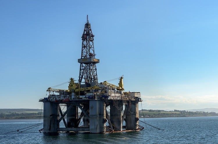 На захоплених у Чорному морі вишках Росія видобула 9 млрд кубометрів газу