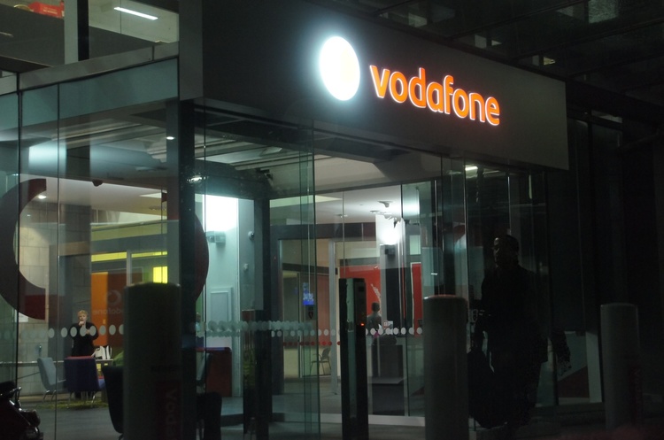 Повстання машин відкладається: «Vodafone Україна» допоможе вузам готувати спеціалістів з інтернету речей Повстання машин відкладається: «Vodafone Україна» допоможе вузам готувати спеціалістів з інтернету речей