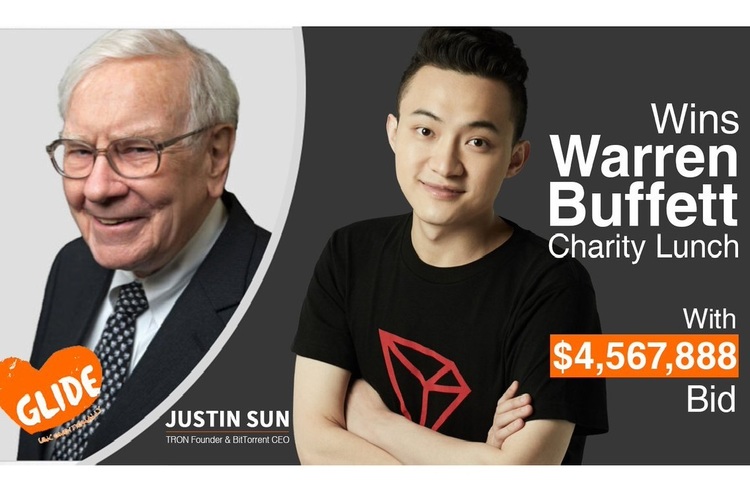 фото @justinsuntron Стало відомо ім'я бізнесмена, який купив обід з Уорреном Баффеттом за $4,5 млн