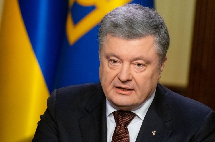 Петро Порошенко Порошенко висловив занепокоєність «готовністю України скасувати економічні обмеження щодо ОРДЛО»