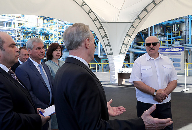 Олександр Лукашенко Лукашенку мало компенсації від Росії у $20 млн за брудну нафту у «Дружбі»