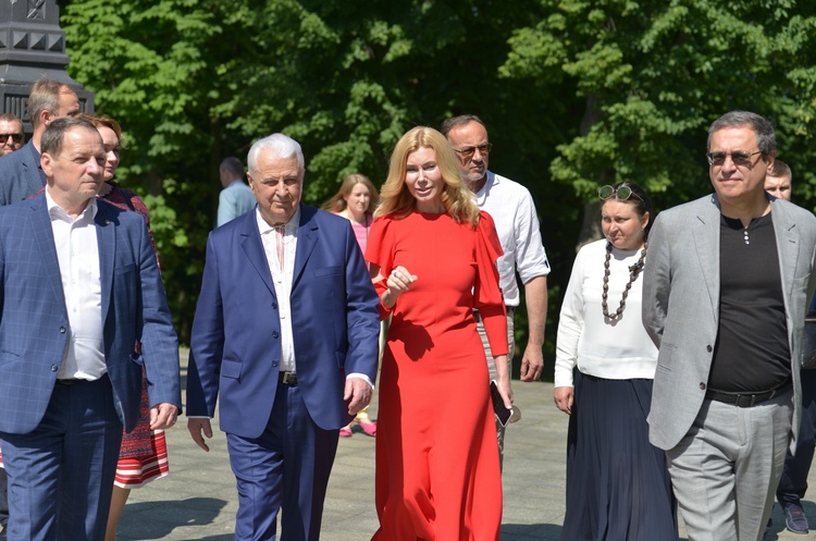 Леонід Кравчук відкрив Міжнародний форум Ukrainian ID Леонід Кравчук відкрив Міжнародний форум Ukrainian ID
