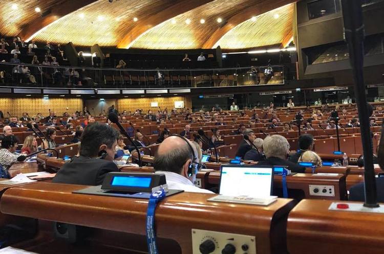 Українська делегація не братиме участі в засіданні ПАРЄ, лише боротиметься з делегацією РФ Українська делегація не братиме участі в засіданні ПАРЄ, лише боротиметься з делегацією РФ