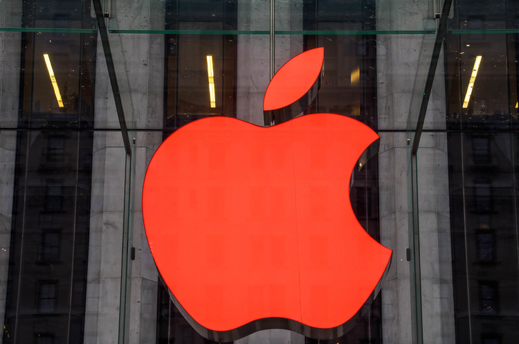 Apple сплатила Samsung $683 млн через низький попит на «айфони» Apple сплатила Samsung $683 млн через низький попит на «айфони»