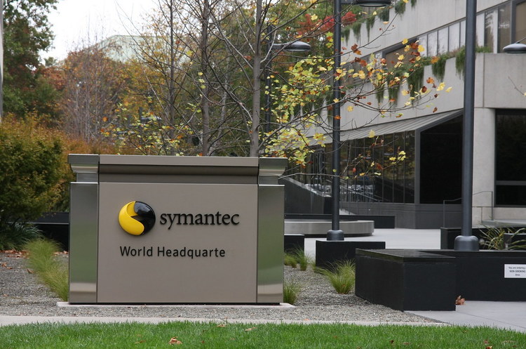 Не домовились про ціну: переговори між Symantec та Broadcom встали на паузу Не домовились про ціну: переговори між Symantec та Broadcom встали на паузу