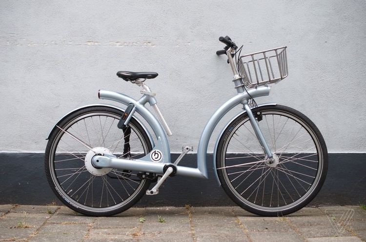 Photo by Thomas Ricker / The Verge Byar Bicycle представив електровелосипед, який можна не заряджати