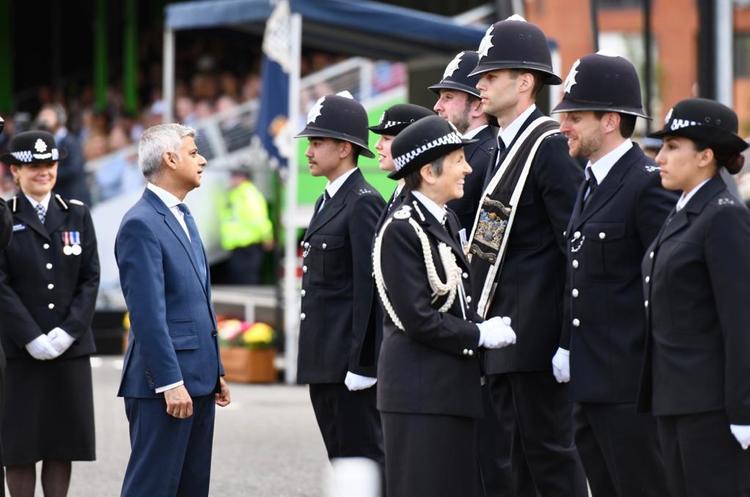 @SadiqKhan Трамп назвав мера Лондона «некомпетентним» через хакерську атаку на Twitter поліції