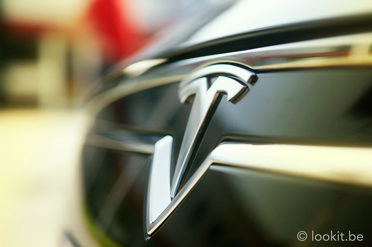Акції Tesla обвалились на тлі новини про збитковий ІІ квартал Акції Tesla обвалились на тлі новини про збитковий ІІ квартал
