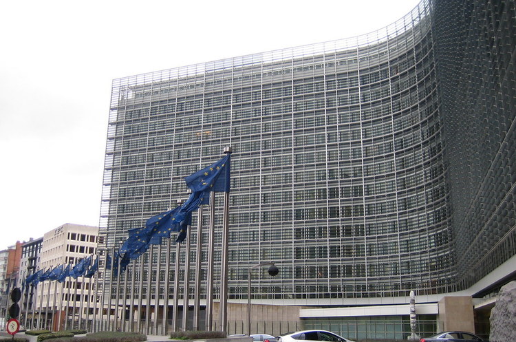 ЄК заблокує доступ до фінансових ринків ЄС для п’яти країн