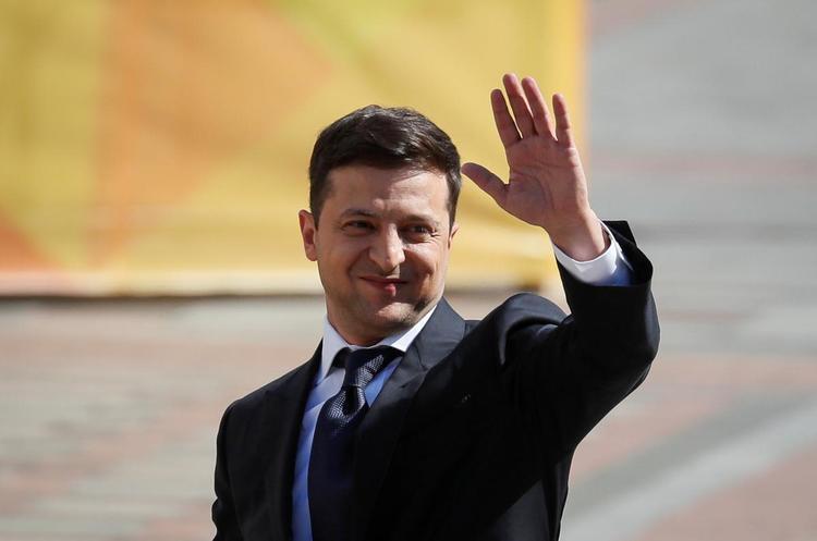 Президент Володимир Зеленський Зеленський і Макрон телефоном обговорили невідкладну зустріч у номандському форматі
