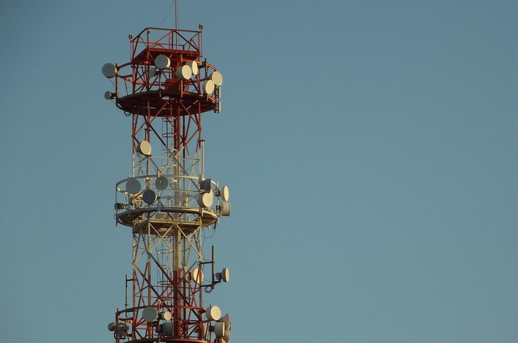 «Київстар», «Vodafone Україна» і lifecell домовилися про перерозподіл радіочастот в діапазоні 900 МГц «Київстар», «Vodafone Україна» і lifecell домовилися про перерозподіл радіочастот в діапазоні 900 МГц
