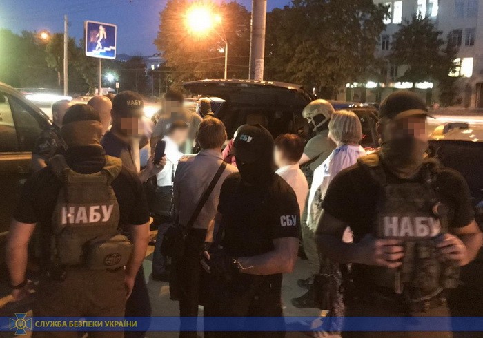 СБУ, НАБУ та ГПУ затримали заступника міністра ТОТ Гримчака зі спільником СБУ, НАБУ та ГПУ затримали заступника міністра ТОТ Гримчака зі спільником