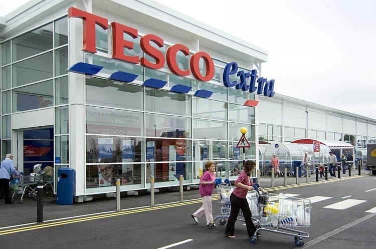 фото RetailDetail Мережа магазинів Tesco обіцяє заборонити бренди, які використовують забагато пластику